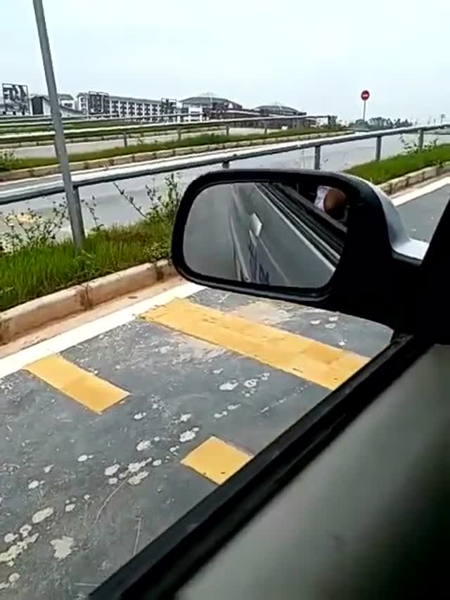 倒车坡度起步_坡路倒车_家用车坡道倒车起步