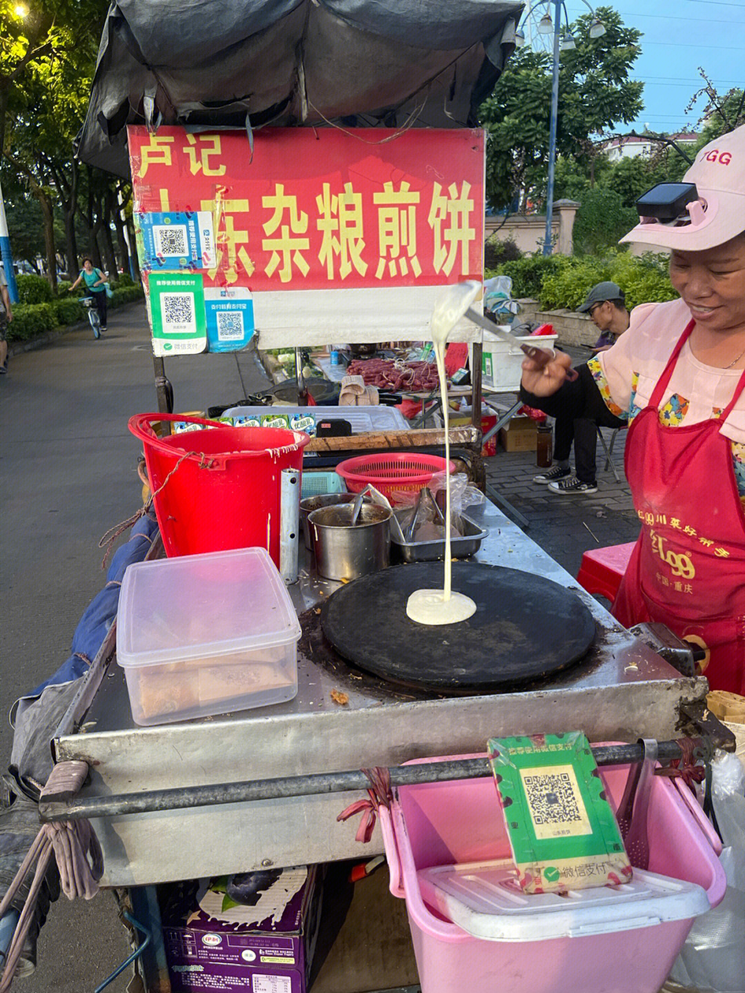 香喷喷的煎饼果子，让你回味童年美食
