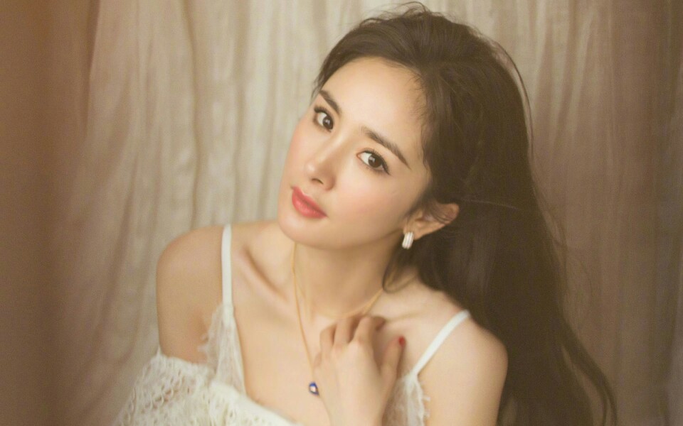 人人碰免费视频高清在线观看_免费人人视频人人播放_拳交视频晚上碰免费视频播放