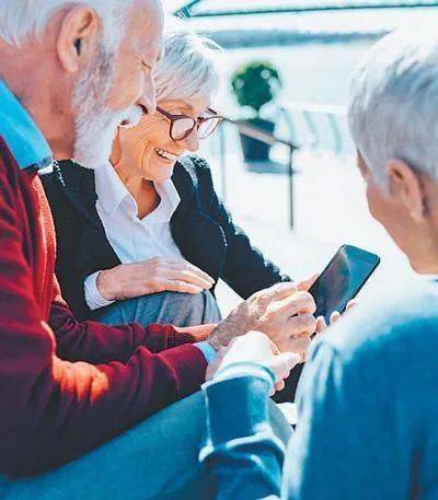 老来网app：丰富多彩的老年人生活