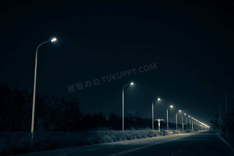 回家的路灯_沿着路灯一个人走回家什么歌_路灯回家散文诗