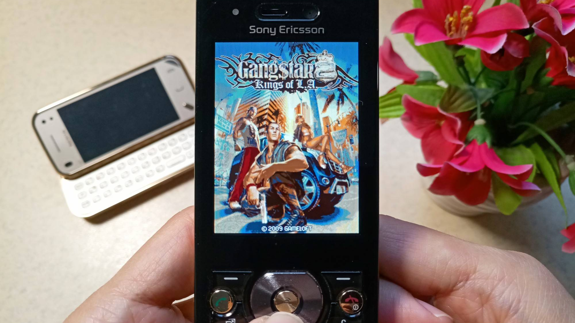 sony古董手机游戏-揭秘稀世珍品！重温Sony古董手机，唤
