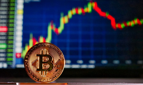比特币爆仓是什么意思?-比特币爆仓风险，投资者涌入