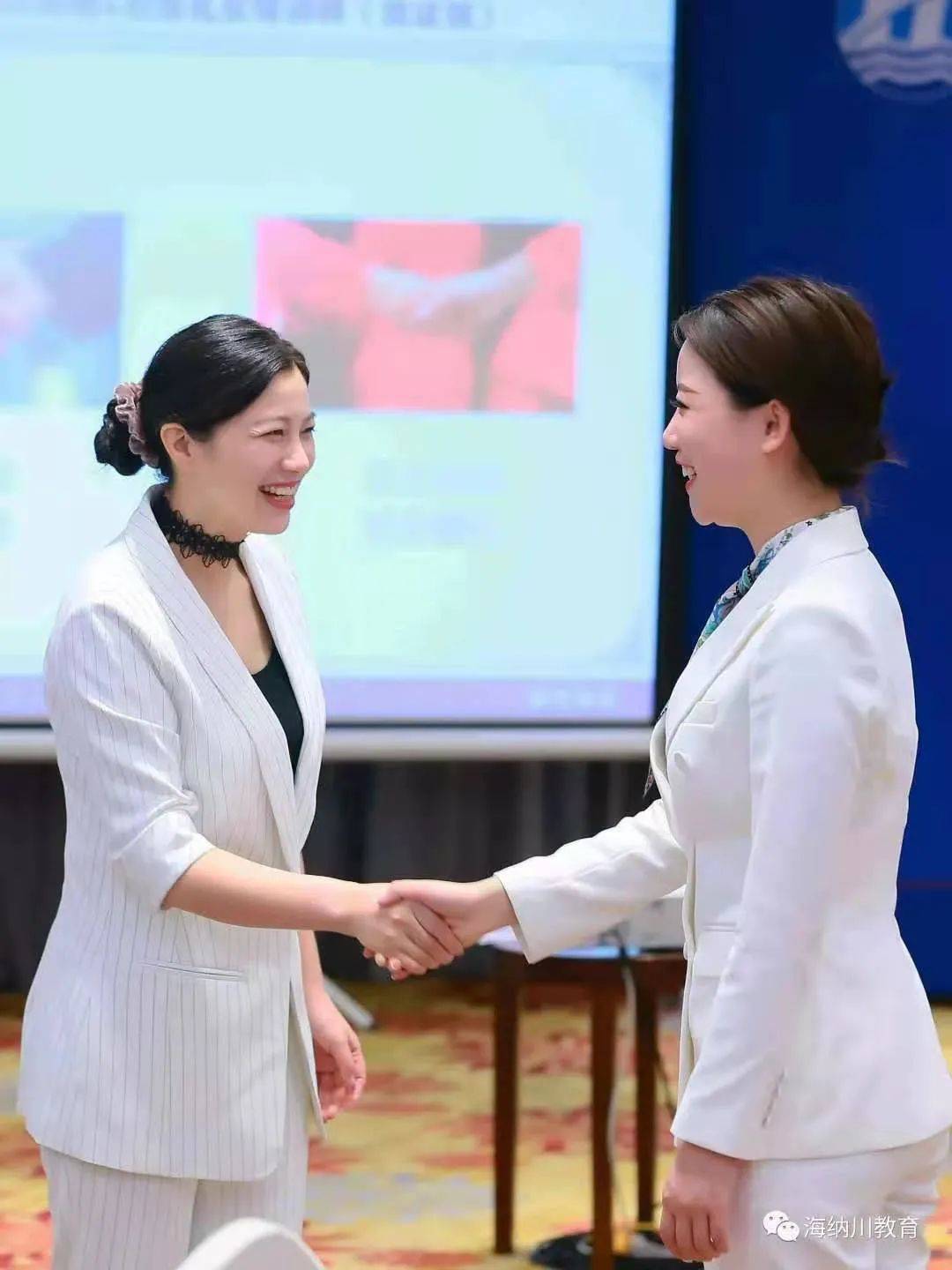 姿势打手机游戏怎么玩_打游戏手机姿势_姿势打手机游戏有哪些