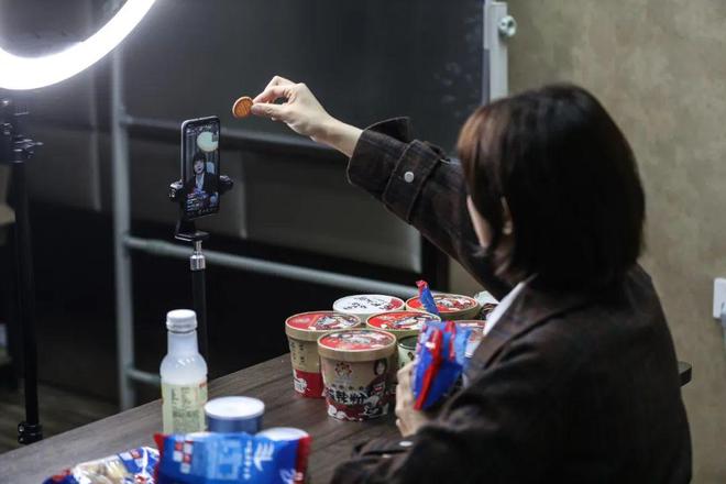 菲律宾直播送补给_菲律宾tiktok直播_菲律宾直播平台排行