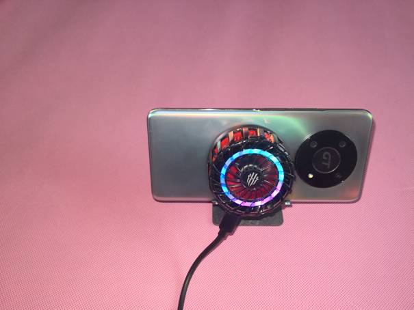 打脸bgm_唱衰游戏手机的我被打脸了_打脸唱衰手机游戏