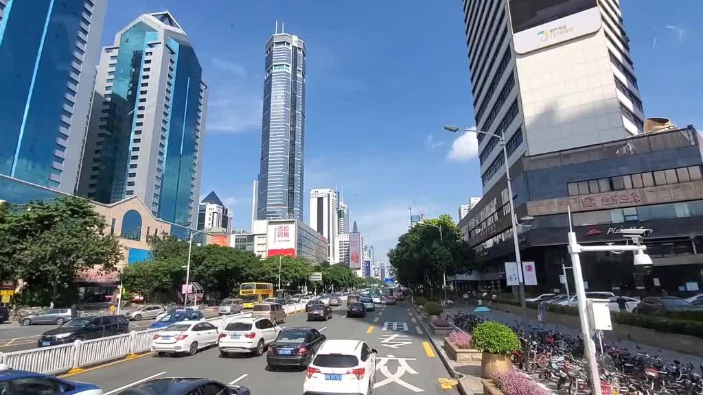 深圳暑假游记：繁华商业街道与夕阳海岸之美