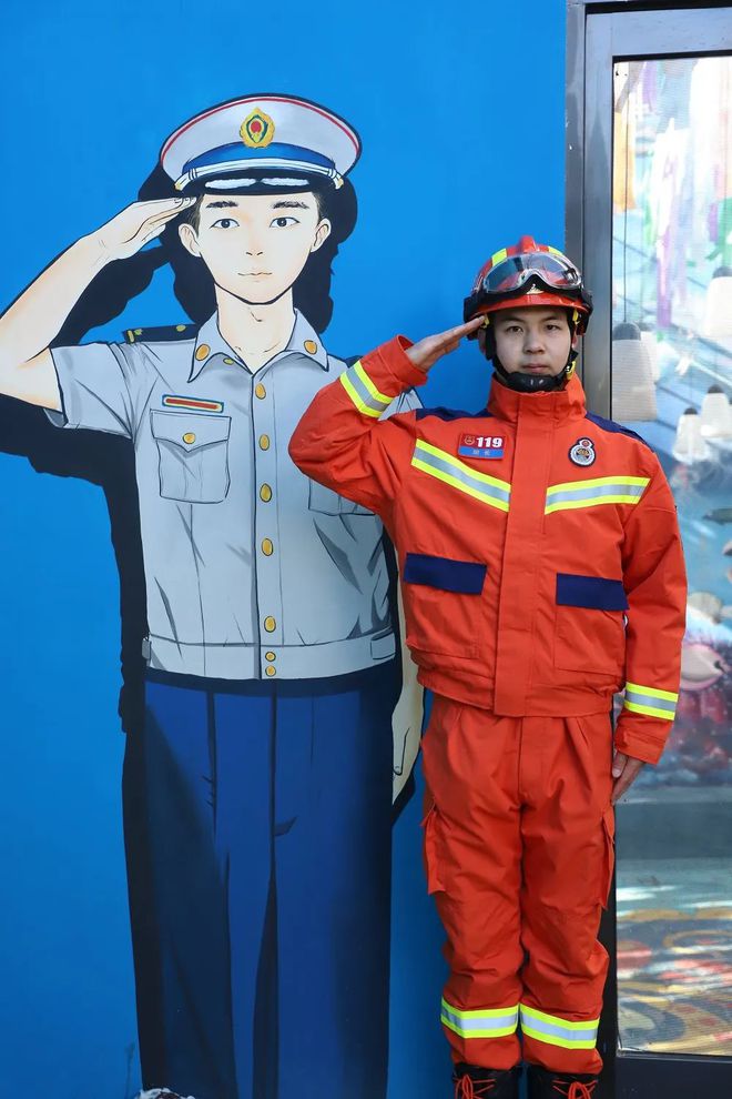 当消防员的手机游戏下载_消防员app下载_安卓消防员游戏