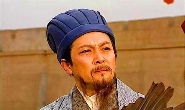 杨仪三国-烽火连天三国时代，杨仪的无奈与悲凉：才华横溢却命运
