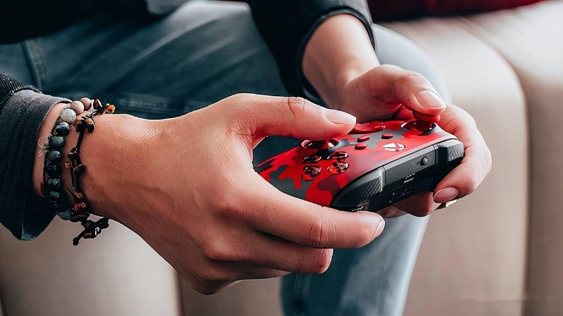 xboxseriesx买港版还是国行_xbox国行港版什么意思_xbox国行游戏港版机能玩吗