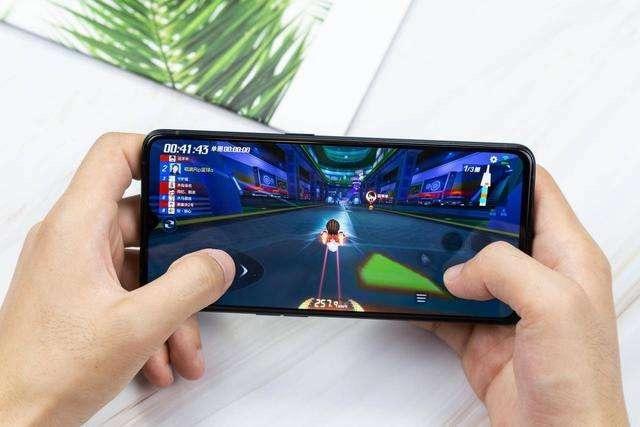 9600元买什么游戏手机_买手机游戏_游戏手机要多少钱才能买到