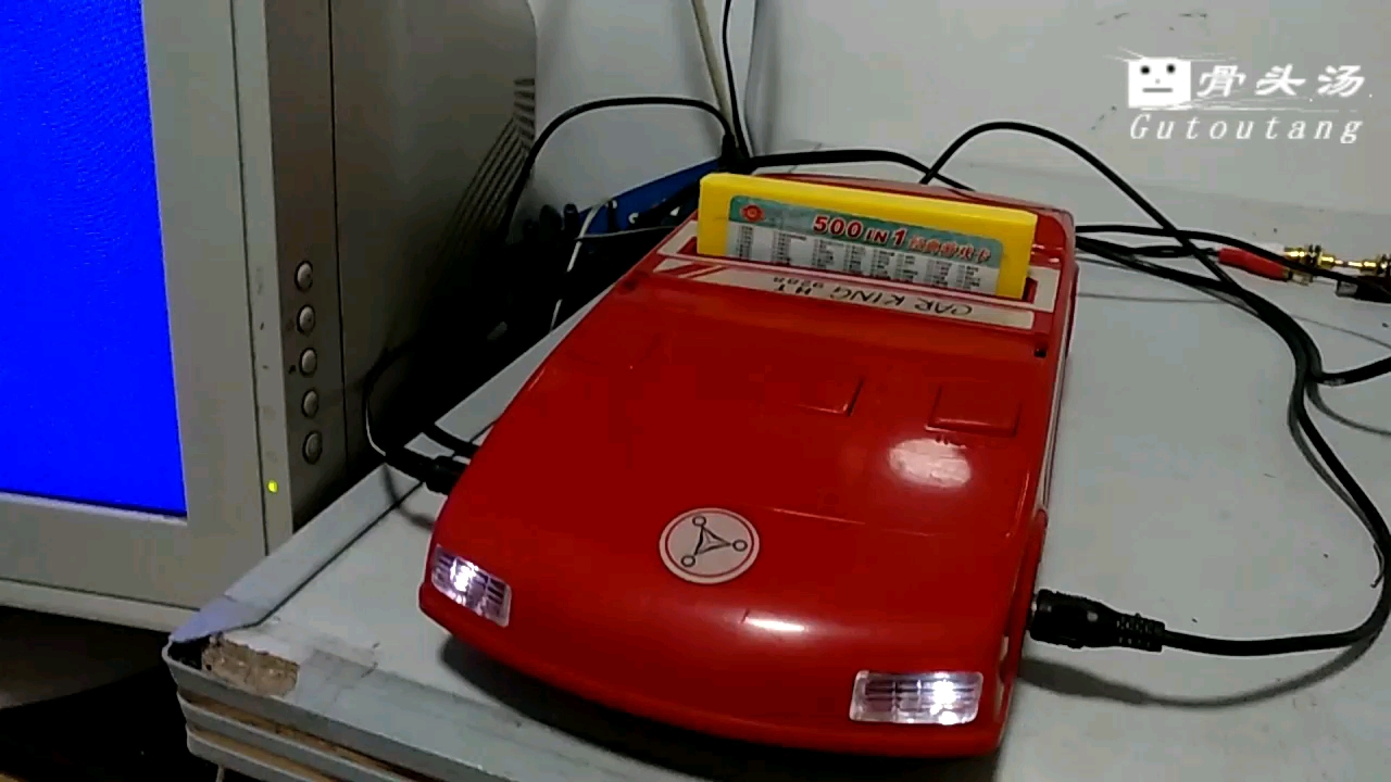 手机用外接电源可以开机吗_打游戏手机外接电源好吗_手机插电玩游戏有什么危险