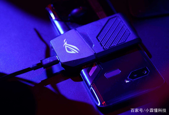 rog手机3有游戏按键吗_按键手机游戏有鱼有剧情_按键手机游戏有骷髅兵