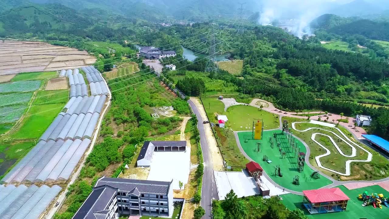 乡村风流教师_乡村风流教师_乡村风流教师