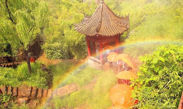 尘埃的手机游戏-手机游戏：藏着不眠之夜与欢笑泪水的避风港