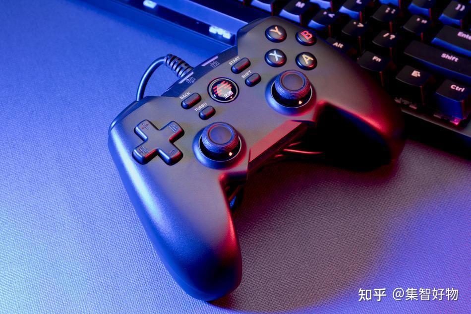 炒股手下载_炒股手机游戏手柄_手机模拟炒股游戏